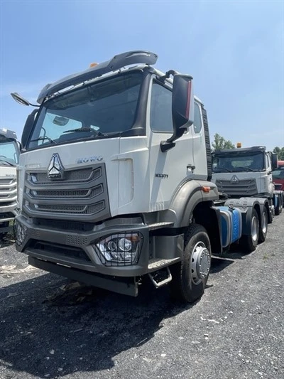 SINOTRUK HOWO NX 371HP 6x4 Ciągnik siodłowy do transportu ciężkiego